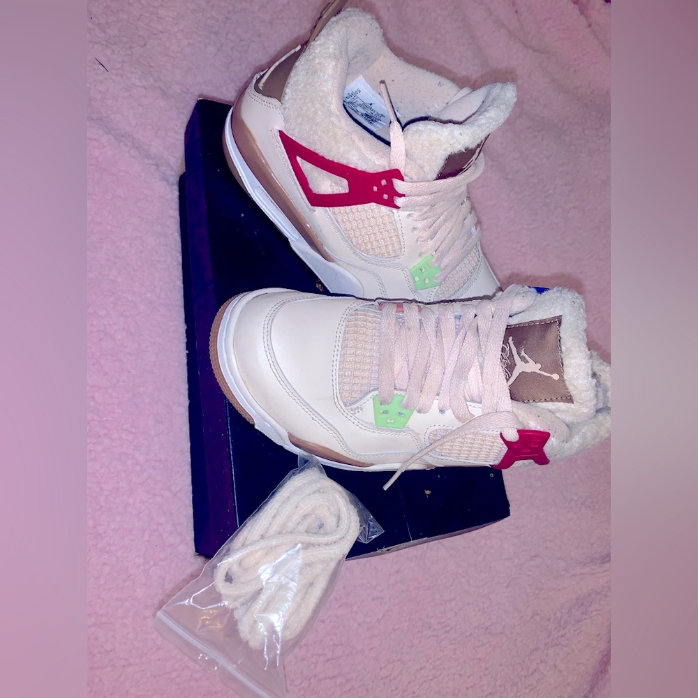Jordan 4